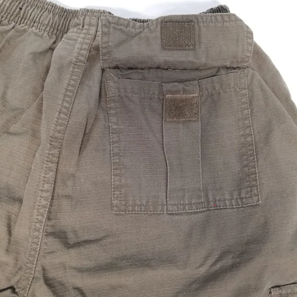 Umbro Mens Size M Cargo Shorts Army Green Draw String Elastic Waist Zipper Fly - Picture 4 of 13